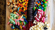 Halloween Candy Charcuterie Board