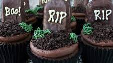 Halloween Graveyard Cupcakes