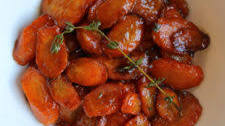 Maple Thyme Glazed Carrots