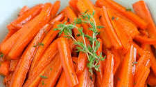 Maple-Thyme Roasted Carrots