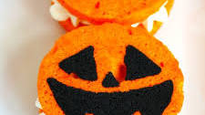 Mini Jack-O-Lantern Designed Sponge Cakes