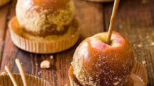 Pumpkin Spice Caramel Apples
