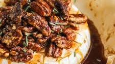 Quick and Easy Maple Pecan Baked Brie Appetizer