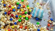 Snacks to make for movie night at home