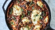 Spicy Sausage and Kale Skillet Lasagna