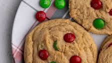 25-Minute Chewy M&M Christmas Cookies