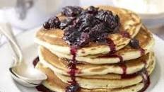 American-style pancakes with vanilla berry compote