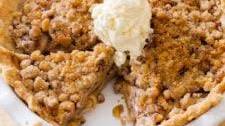 Apple Crumble Pie