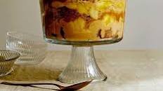 Apple crumble trifle