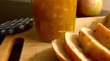 APPLE GINGER & TURMERIC JAM
