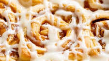 Apple Pie Cinnamon Rolls With Cream Cheese Frosting