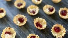 Baked Brie & Cranberry Bites