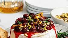 Baked Brie with Cranberry Sauce