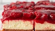 Baked Fresh Strawberry Cheesecake Bars
