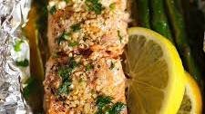 Baked Salmon with Lemon and Asparagus