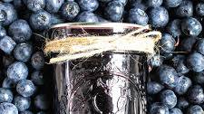 Blueberry syrup (with canning instructions)