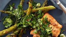 Broiled Salmon and Asparagus With Herbs