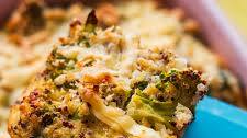 Cheesy Broccoli Quinoa Casserole