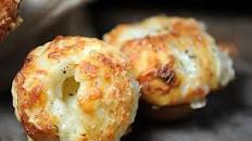 Cheesy Garlic Bites