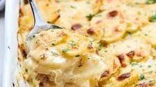 Cheesy Garlic Scalloped Potatoes