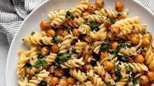 Chickpea Pasta with Spinach