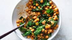 Chickpeas With Baby Spinach