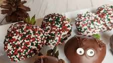 Christmas Chocolate Covered Strawberries