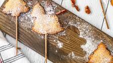 Classic and Simple Pecan Pie Pops