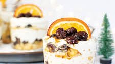 Cranberry and Orange Trifle Jars – Christmas Dessert Idea
