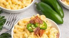 Creamy Jalapeno Bacon Mac & Cheese