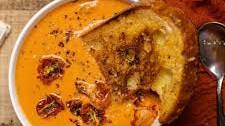 Creamy Roasted Garlic Tomato Soup