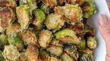 Crispy Garlic Parmesan Brussels Sprouts