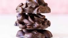 Easy Chocolate Peanut Clusters