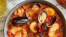 Easy Cioppino (Seafood Stew)