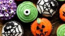 Easy Decorated Halloween Cupcakes
