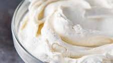Easy, Fluffy Vanilla Buttercream Frosting