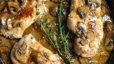 Easy Garlic Pork Chops with Creamy Mushroom Herb Sauce
