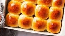 Easy Homemade Dinner Rolls