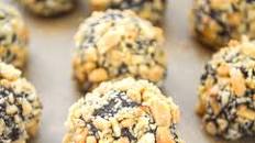 Easy Peanut Butter Chocolate Truffles