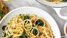 Easy Weeknight Dinners: Spaghetti Aglio e Olio