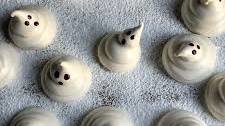 Fluffy Halloween Ghost Marshmallows