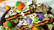 Halloween Candy Bark with Oreos and White Chocolate