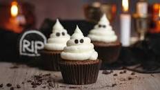 Halloween Cupcakes: Ghost Cupcakes