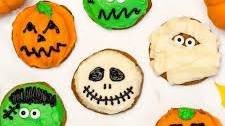 Halloween Pumpkin Spice Cookies With Cream Cheese Frosting