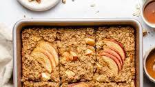 Healthy Apple Cinnamon Baked Oatmeal