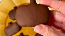 Homemade Reese's Peanut Butter Cup Pumpkins