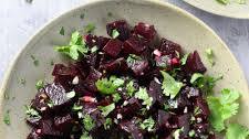 Mediterranean Beets with Garlic and Olive Oil