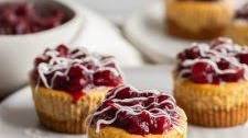 Mini Pumpkin Cheesecakes with Cranberry