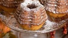 Miniature Pumpkin-Spice Bundt Cakes