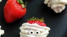 Mummy Halloween Strawberries